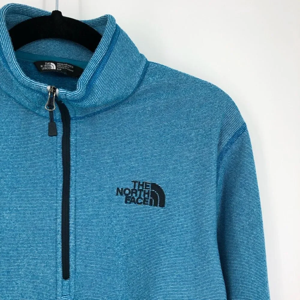 THE NORTH FACE Quarter Zip Pullover Sweatshirt‎
